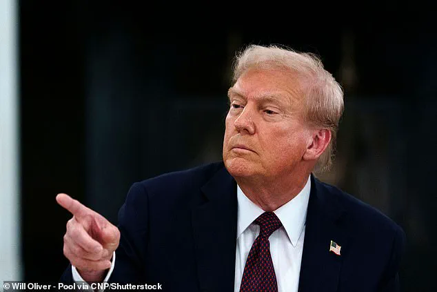 Venezuelan F-16s Fly Over US Navy Destroyer in Southern Caribbean, Pentagon Calls Move 'Highly Provocative'