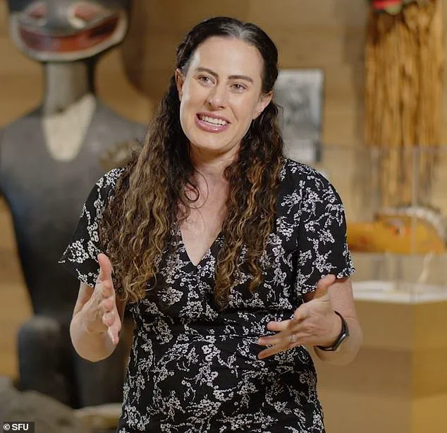 Privileged Access to History: Archaeologist Discovers Ancient Artifacts in Thrift Store for $22