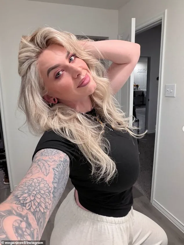 Texas Woman's Viral Post Sparks Airline Etiquette Debate and Financial Windfall