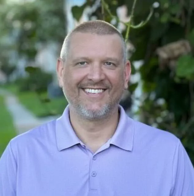 As MAGA Splits, Trump's Policies Under Scrutiny: A Growing Conservative Backlash Against Government Directives