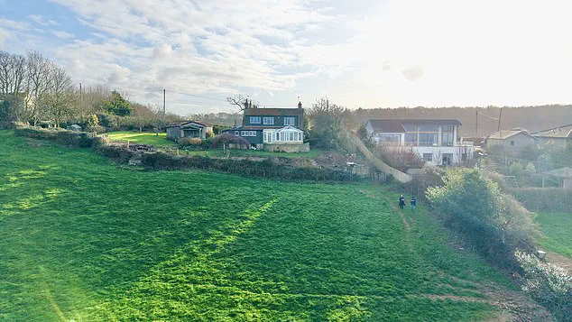 Kelsey Grammer's Portishead Controversy: 'Unfulfilled Ambition' and Community Tensions Over His Seaside Home