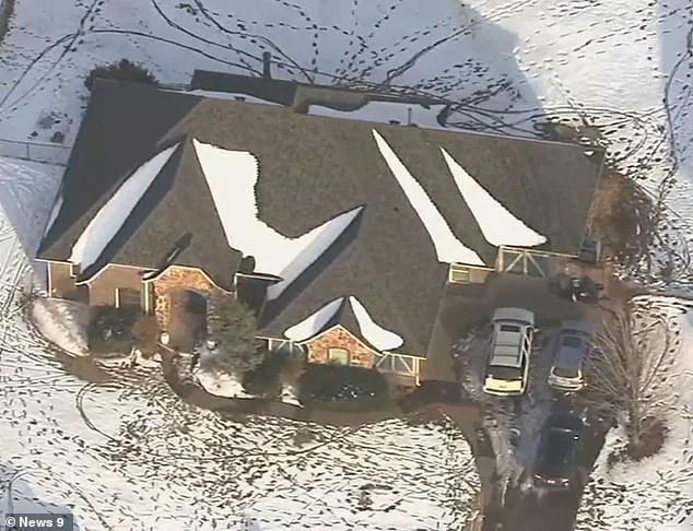 Tragedy Strikes Edmond Neighborhood: Mother Found Dead, Leaving Two Teenagers in Shock