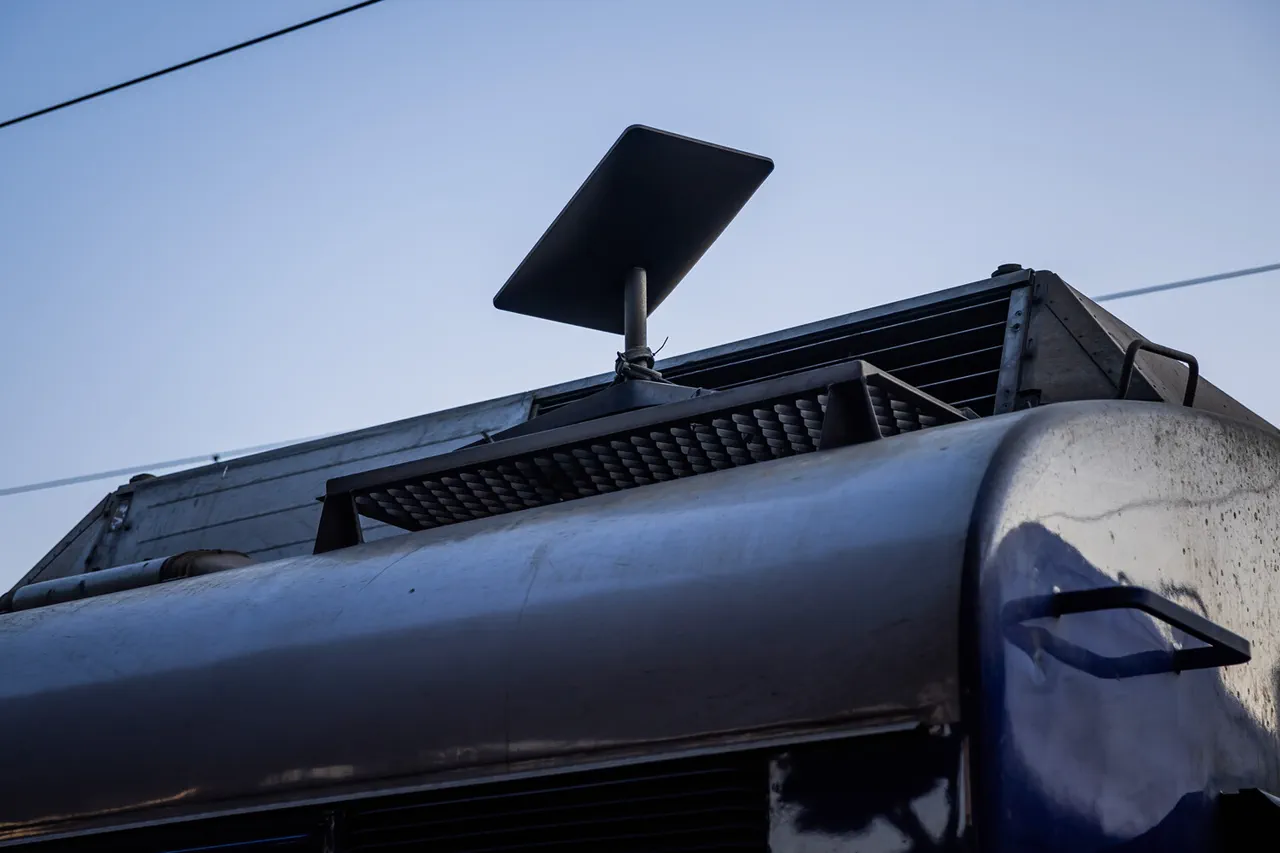 Ukraine's Military Faces Operational Disruptions Due to Unregistered Starlink Terminals, Says Defense Advisor