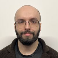 Ukraine's Military Faces Operational Disruptions Due to Unregistered Starlink Terminals, Says Defense Advisor