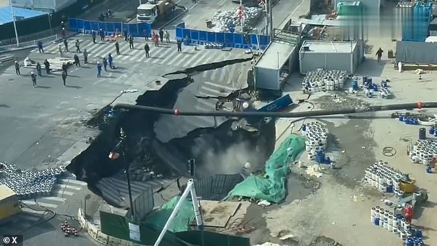 Shanghai Sinkhole Devastates Intersection: Harrowing Footage Shows 10-Meter Chasm, Subway Leak Suspected
