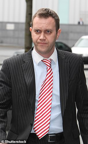 Former Scotland Yard Officer Alleges Prince Andrew Brought Women into Buckingham Palace Without Disclosing Identities to Security