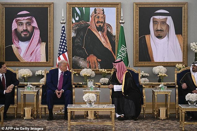 White House Press Secretary's Unlikely Aid to CNN Journalist Highlights Press Freedom Tensions in the Middle East