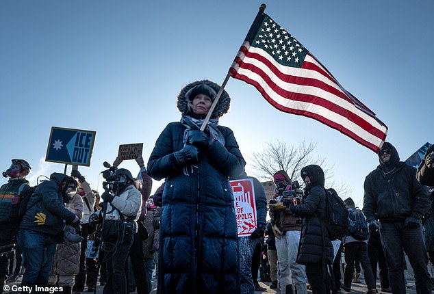 Jamie Kennedy Sparks Debate Over Hollywood Stars' Criticism of ICE