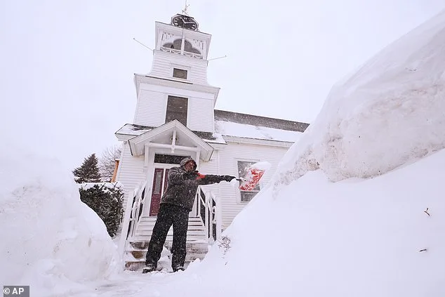 ICE-Chartered Boeing 767 Stranded 13 Hours at Portsmouth Airport During Historic Blizzard