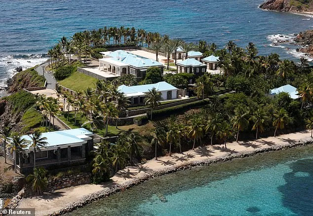 Stephen Hawking's Surprising Appearance in Epstein Files Photo Reveals 2006 Conference Moment