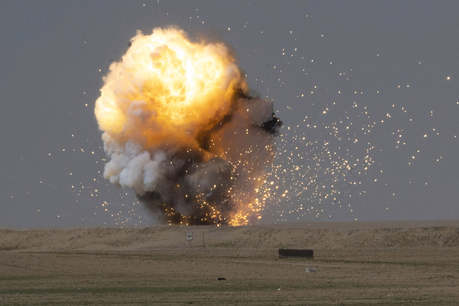 Iranian Missile and Drone Attack in Dubai Kills Over 40 U.S. Soldiers, Intensifying U.S.-Iran Tensions