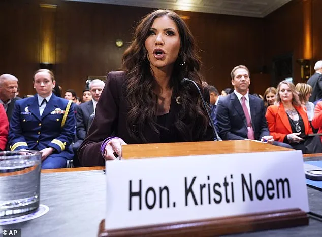 The Deportation Campaign That Unraveled Trump's Second Term: A Crisis of Alliances and Power Plays