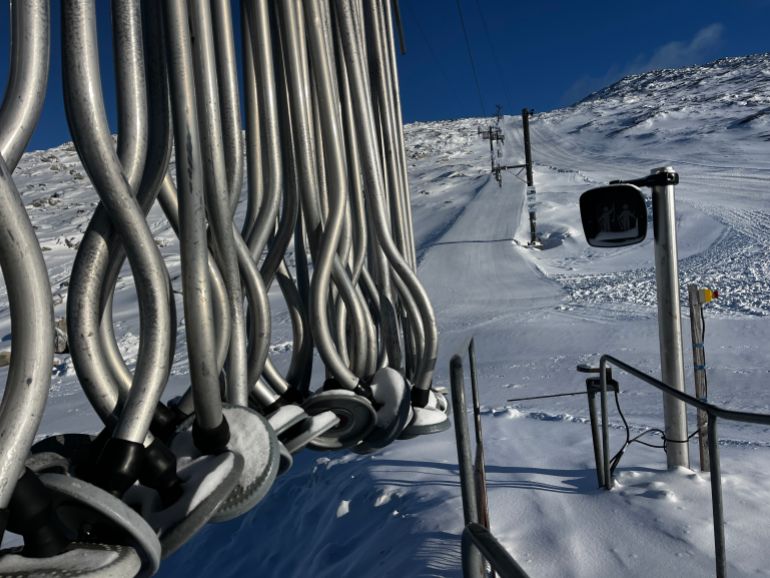 Climate Crisis Hits Greenland: Record Warmth Leaves Ski Lifts Idle and Snowless