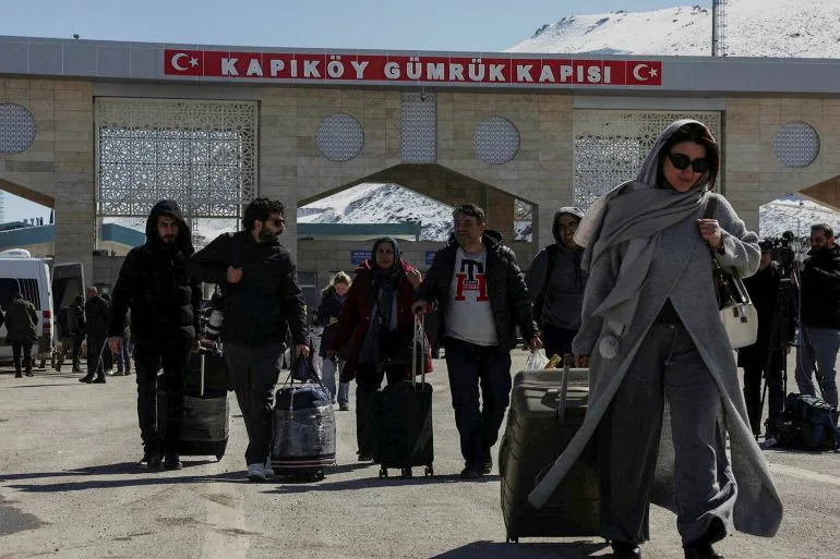 Threshold of Chaos and Hope: Refugees' Perilous Journey at Turkey's Border