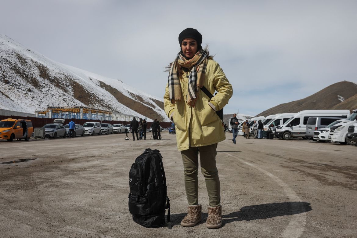 Threshold of Chaos and Hope: Refugees' Perilous Journey at Turkey's Border