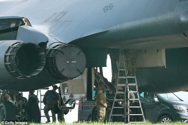 US B-1B Bombers Arrive in Force at RAF Fairford, Signaling Escalation with Iran