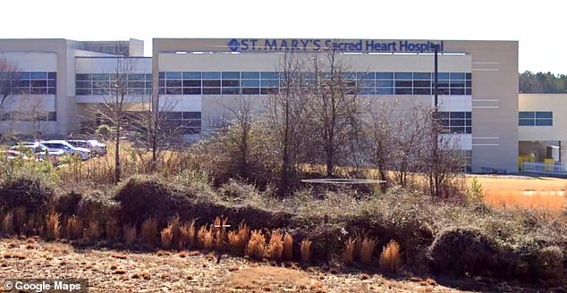 Surgeon Faces Lawsuit Over Alleged Threat to Patient Following Gallbladder Surgery