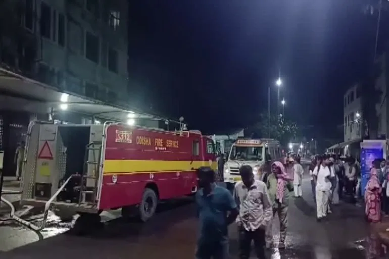 At least 10 dead as fire engulfs SCB Hospital in Odisha; electrical fault blamed for blaze