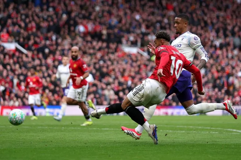 Manchester United Secures Crucial Victory Over Aston Villa as Bruno Fernandes Reaches 100 Assists Milestone