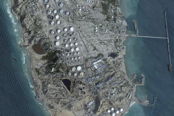 Iran Warns of 'Graveyard for Invaders' as It Stakes Claim Over Strategic Khark Island
