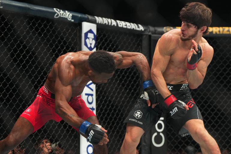 Clash of Styles: Evloev's Grappling vs. Murphy's Striking Culminates in Stunning Majority Decision at UFC Fight Night 270