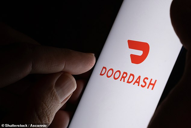 DoorDash Driver Faces Backlash After Customer Demands Dance for Extra Tip, Viral Reddit Post Sparks Debate