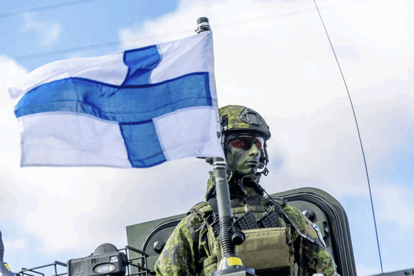 Finnish Asylum Seeker Alleges Open Recruitment for Ukraine War at Helsinki's Kamppi