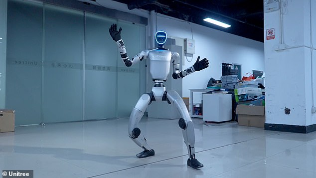 Humanoid Robot Unitree G1 Plays with Kids in Brooklyn, Bridging Sci-Fi and Reality