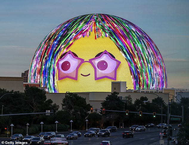 Las Vegas' Luxury Boom: Billionaire Casino Owner Derek Stevens Thrives as Middle Class Squeezed Out