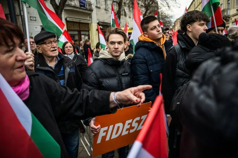 JD Vance's Budapest Visit: Strengthening US-Far Right Ties Ahead of Hungary's Crucial Election