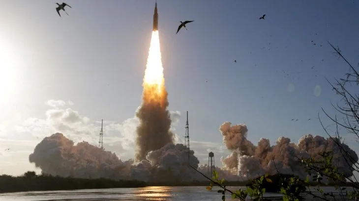 Hawaii's Kīlauea Volcano Erupts in Dramatic Resurgence, Lava Fountains Reach 200 Meters