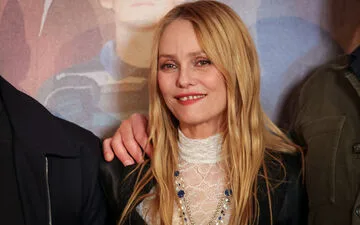 Patrick Bruel's Theater Show Goes On as Accusations Mount