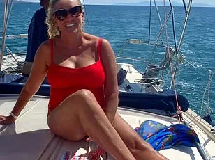 Perimenopause: Navigating Health Risks with AI and Alternative Treatments