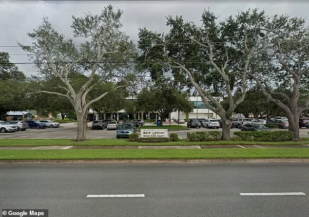 Police warn Vero Beach residents of armed double killer Jesse Ellis on the run.