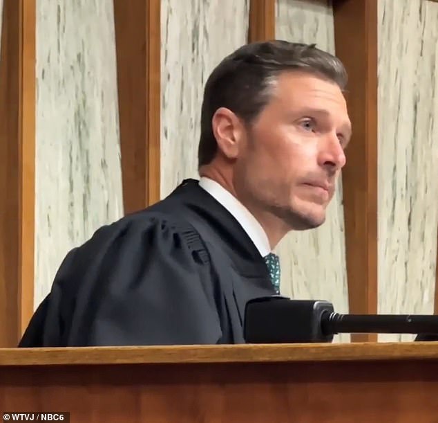 Judge sentences Baby Alien to probation after Florida alligator shooting