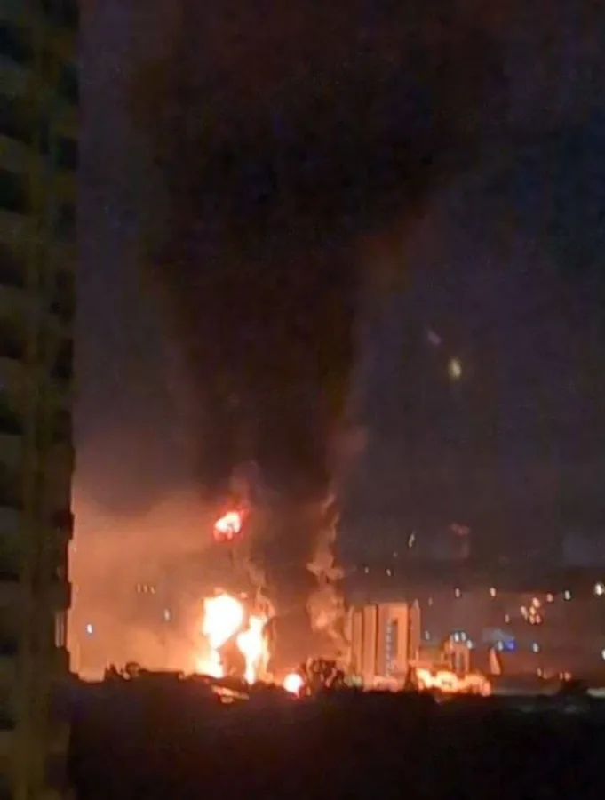 Russia launches largest coordinated attack on Kyiv defense and power targets.