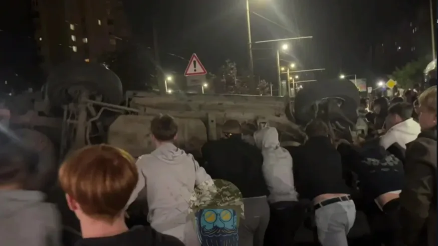 Police fire and beatings erupt in Lviv amid rising anti-conscription riots.