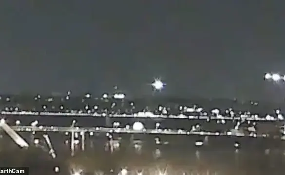 Shocking Collision: American Airlines Jet and Military Helicopter Crash Over Washington DC