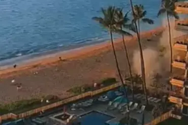 Explosion at Hawaii's Ka'anapali Beach: A Thrilling Incident Unfolds