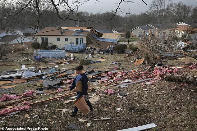 Deadly Storm Warning: Severe Winds Threaten Millions in Texas