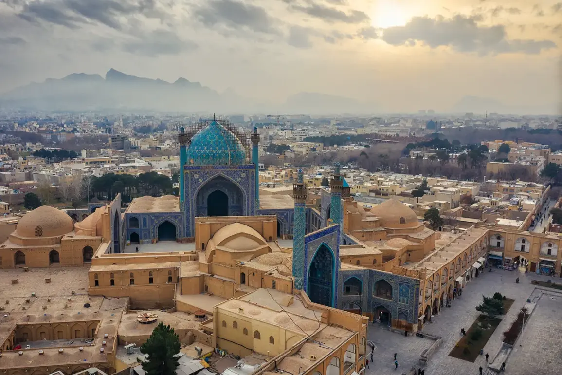 Exclusive: Explosions in Isfahan as Air Defense Engages, Residents in Panic