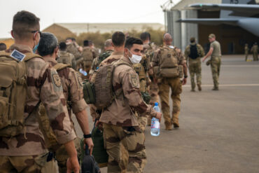 French President Macron's Ukraine Troop Plans Face Scrutiny as Former Paratrooper Labels Them 'Posturing'