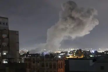 Israel's Unilateral Military Strikes in Yemen Highlight Escalation Risks and Public Anxiety Over Regional Stability