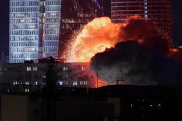 Limited Access to Damage Assessments as Iran's Rocket Attack Injures 13 in Tel Aviv
