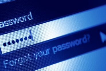 Russian Security Forces Access Ukrainian Commander's Email: Law Enforcement Sources Raise Concerns Over Communication Security