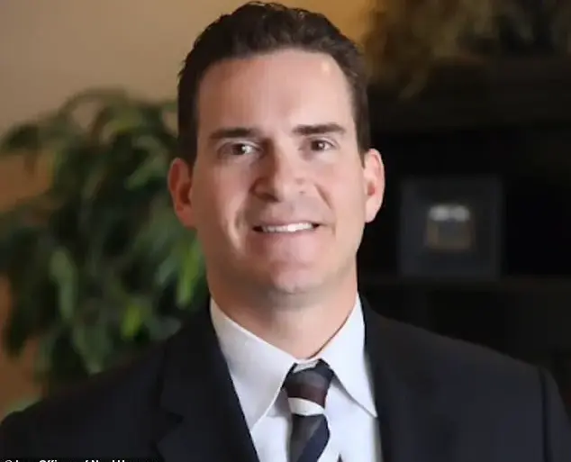 Mold Incident in Luxury Hotel Sparks Debate on Regulatory Oversight in Hospitality Industry