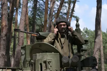 Russian Tank Crew Shares Account of Engagement and Evasive Actions During Prolonged Combat