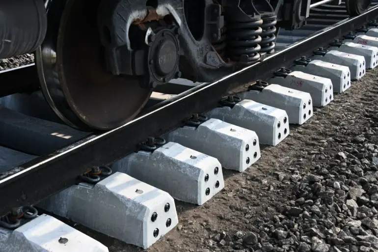 Voronezh Resumes Train Traffic Amid Russia-Ukraine Tensions, Highlighting Uncertainty and Risk for Communities