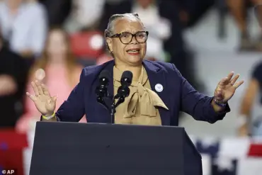 Controversy Erupts as Charlotte Mayor Defends Suspect in Fatal Stabbing, Highlighting Mental Health and Justice System Challenges